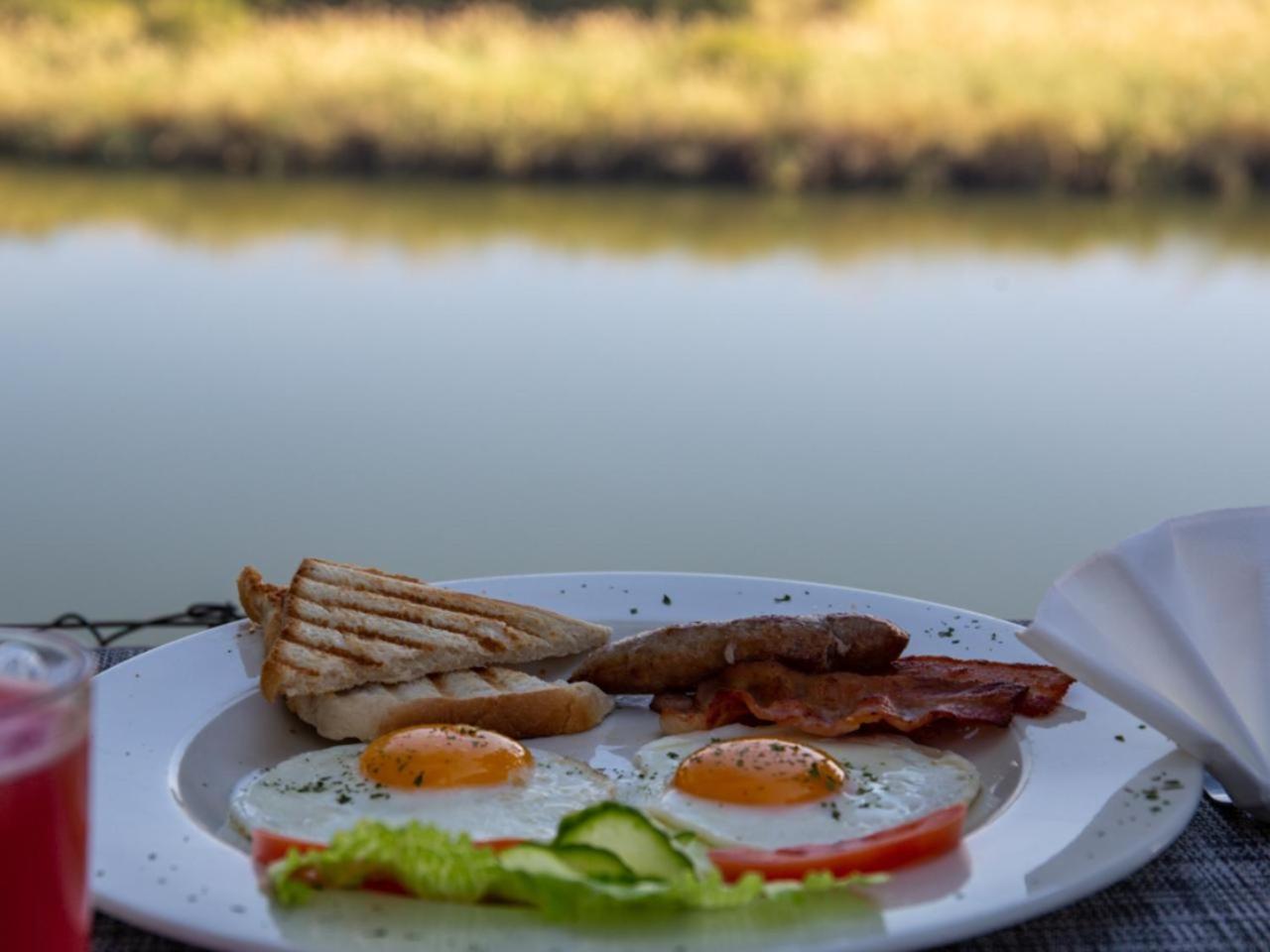 Kayova River Lodge Ndiyona Eksteriør bilde